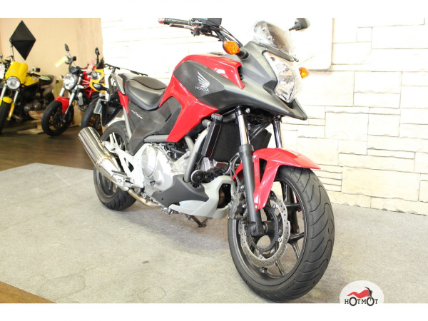 Мотоцикл HONDA NC 700X 2013, Красный пробег 27983 | Мототека