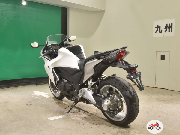 Мотоцикл HONDA VFR 1200 2010, БЕЛЫЙ пробег 46430 | Мототека