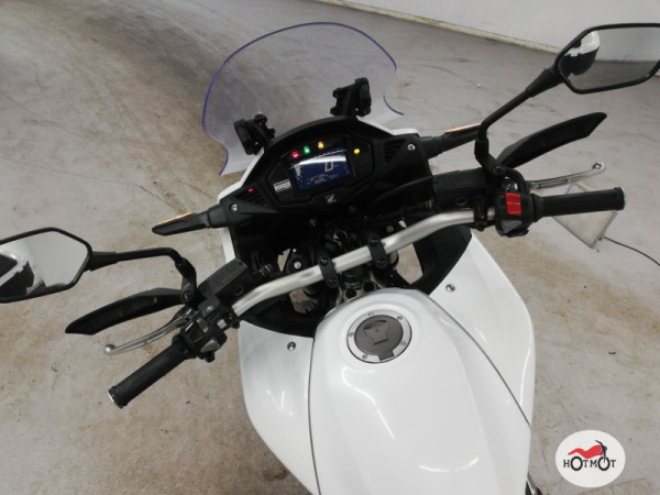 Мотоцикл HONDA VFR 800X Crossrunner 2017, БЕЛЫЙ пробег 16934 | Мототека