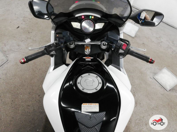 Мотоцикл HONDA VFR 1200 2010, БЕЛЫЙ пробег 21186 | Мототека